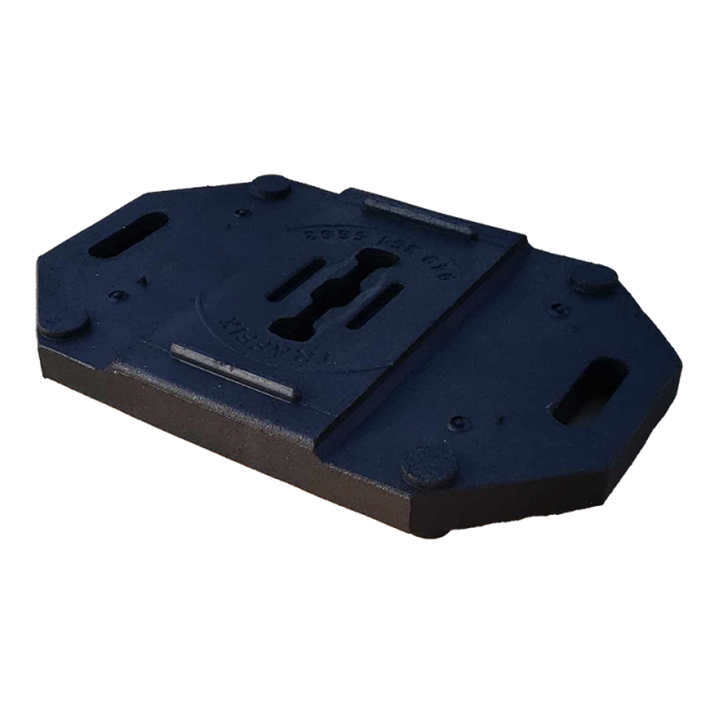 28 lb. Recycled Rubber Base for Step-N-Lock Vertical Panels. Does not include Step-N-Lock Vertical Panel. (#33028-VRB)